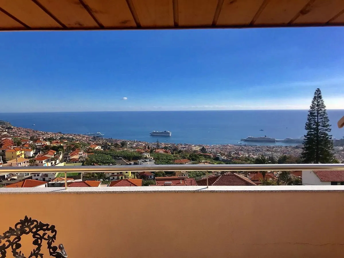 Villa Longueira